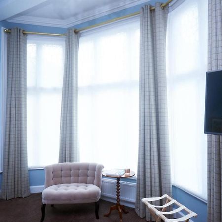 Embankment Hotel Бедфорд Экстерьер фото