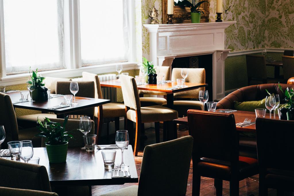 Embankment Hotel Бедфорд Экстерьер фото