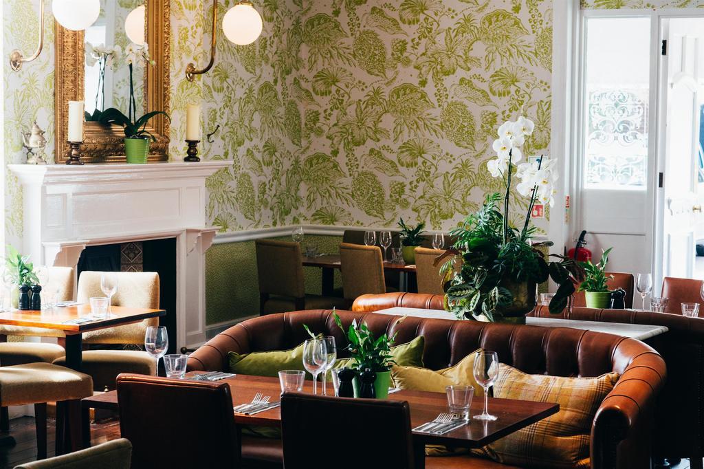 Embankment Hotel Бедфорд Экстерьер фото